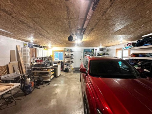 1806 13 Avenue South, Lethbridge, AB - Indoor Photo Showing Garage