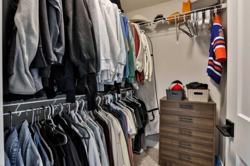 962 Miners Boulevard West, Lethbridge, AB - Indoor With Storage