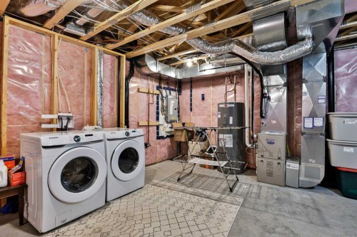 962 Miners Boulevard West, Lethbridge, AB - Indoor Photo Showing Laundry Room