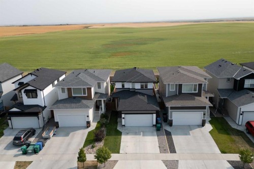 962 Miners Boulevard West, Lethbridge, AB - Outdoor With Facade