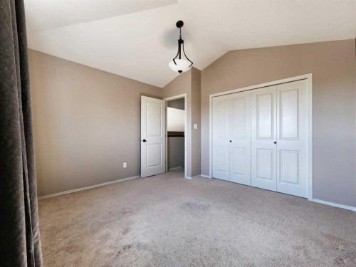 731 Silkstone Close West, Lethbridge, AB - Indoor Photo Showing Other Room