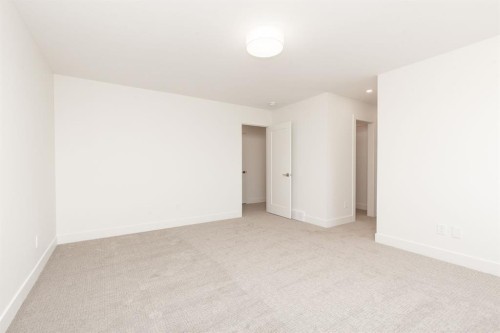558 Malahat Green West, Lethbridge, AB - Indoor Photo Showing Other Room