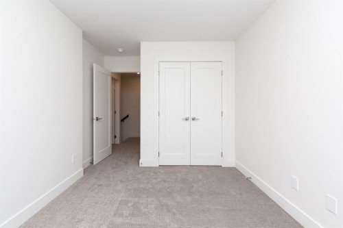 558 Malahat Green West, Lethbridge, AB - Indoor Photo Showing Other Room