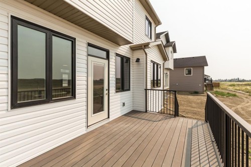 558 Malahat Green West, Lethbridge, AB - Outdoor With Exterior