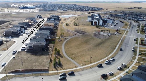 558 Malahat Green West, Lethbridge, AB - Outdoor With View