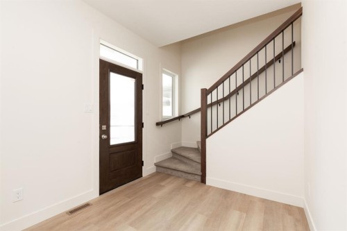 558 Malahat Green West, Lethbridge, AB - Indoor Photo Showing Other Room