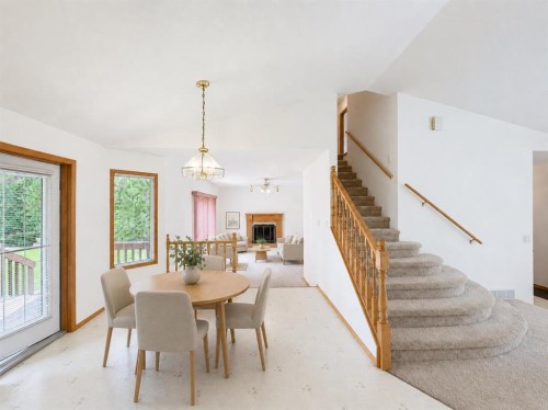 241 Fairway Drive, Coaldale, AB - Indoor Photo Showing Dining Room