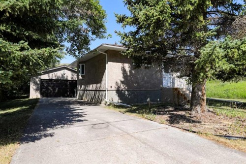 1142 Coleman Avenue  Pincher Creek, AB T0K 1W0