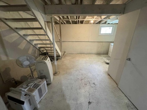 36-55 Lemoyne Crescent West, Lethbridge, AB - Indoor Photo Showing Basement