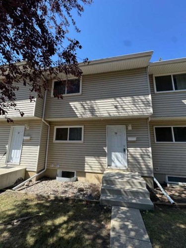 36-55 Lemoyne Crescent WEST Lethbridge, AB T1K 4J7