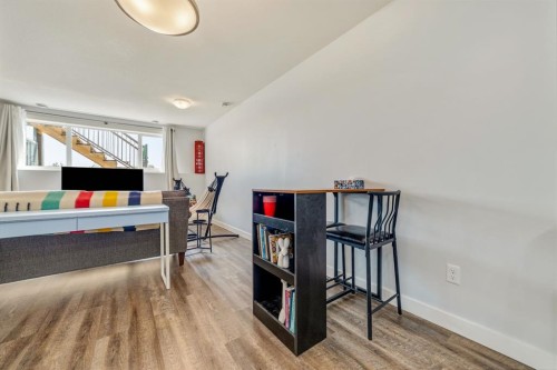 5-103 Crocus Terrace West, Lethbridge, AB - Indoor Photo Showing Other Room