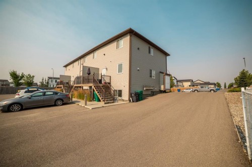 5-103 Crocus Terrace West, Lethbridge, AB - Outdoor With Exterior
