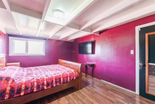 209 3Rd Avenue, Warner, AB 