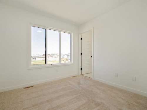 1379 Abitibi Road West, Lethbridge, AB - Indoor Photo Showing Other Room
