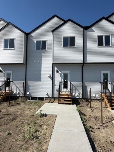 1379 Abitibi Road West, Lethbridge, AB - Outdoor With Deck Patio Veranda
