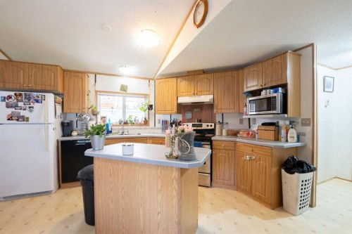 94-5301 2 Street, Coalhurst, AB 