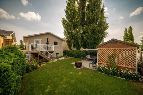 94 Assiniboia Way West, Lethbridge, AB - Outdoor With Deck Patio Veranda