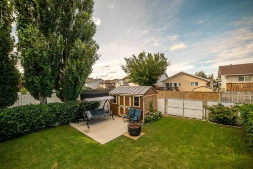 94 Assiniboia Way West, Lethbridge, AB - Outdoor