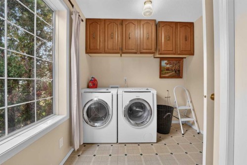 84051 Range Road 210A, Rural Lethbridge County, AB - Indoor Photo Showing Laundry Room