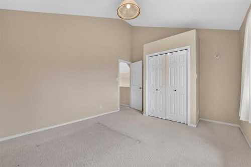 84051 Range Road 210A, Rural Lethbridge County, AB - Indoor Photo Showing Other Room