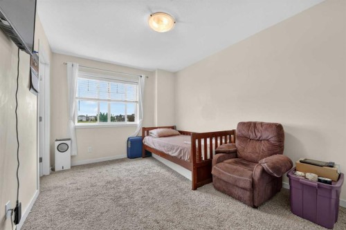 274 Mildred Dobbs Boulevard North, Lethbridge, AB - Indoor Photo Showing Bedroom