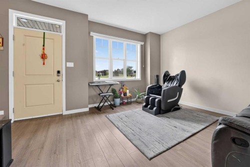 274 Mildred Dobbs Boulevard North, Lethbridge, AB - Indoor