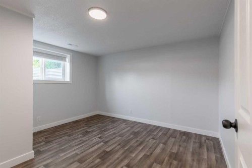 5105 2 Street, Coalhurst, AB - Indoor Photo Showing Other Room