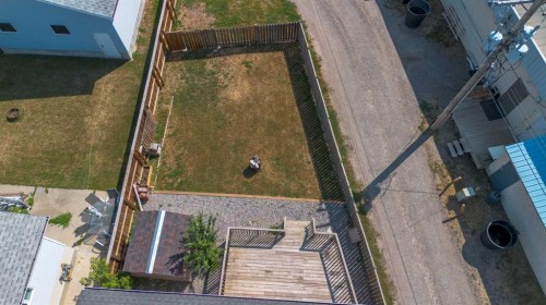 5105 2 Street, Coalhurst, AB - Outdoor