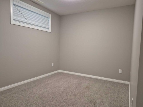 1548 Coalbanks Boulevard West, Lethbridge, AB - Indoor Photo Showing Other Room