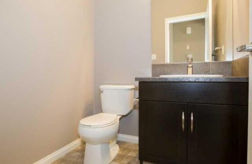 1548 Coalbanks Boulevard West, Lethbridge, AB - Indoor Photo Showing Bathroom