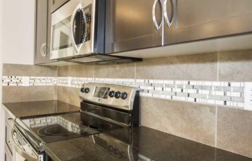 1548 Coalbanks Boulevard West, Lethbridge, AB - Indoor Photo Showing Kitchen