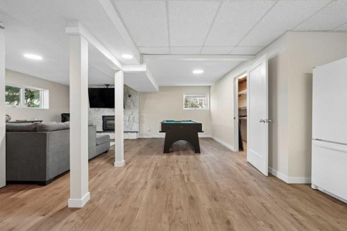 210 Dunkirk Street South, Lethbridge, AB - Indoor