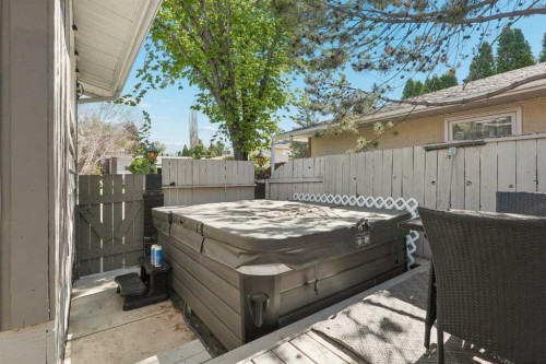 210 Dunkirk Street South, Lethbridge, AB - Outdoor With Exterior