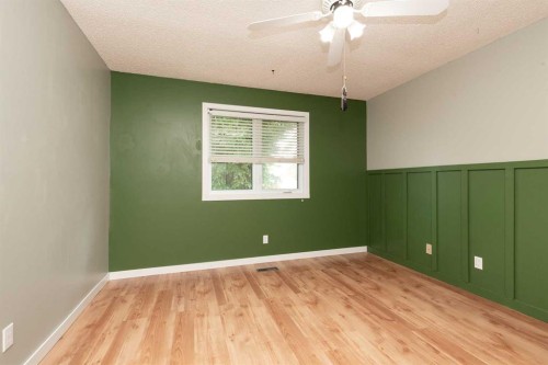 196 Mt Crandell Crescent West, Lethbridge, AB - Indoor Photo Showing Other Room