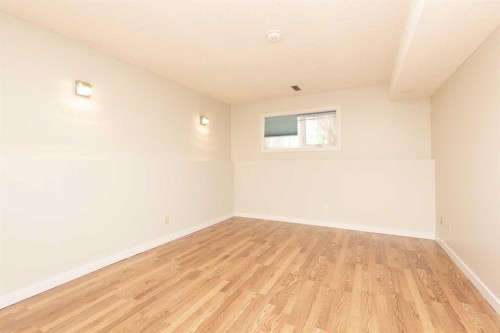 196 Mt Crandell Crescent West, Lethbridge, AB - Indoor Photo Showing Other Room