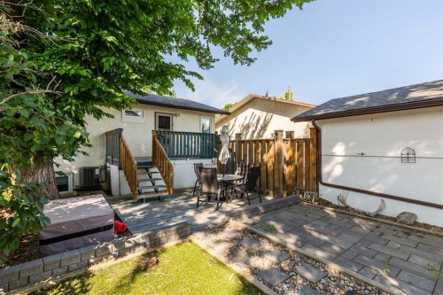 196 Mt Crandell Crescent West, Lethbridge, AB - Outdoor With Deck Patio Veranda