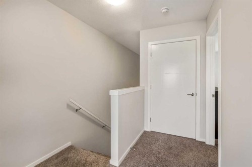 4-414 Highlands Boulevard West, Lethbridge, AB - Indoor Photo Showing Other Room