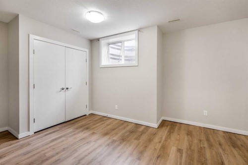 4-414 Highlands Boulevard West, Lethbridge, AB - Indoor Photo Showing Other Room