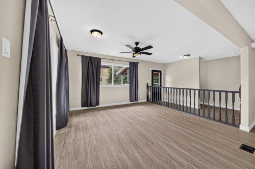 1230 84 Street, Coleman, AB - Indoor Photo Showing Other Room
