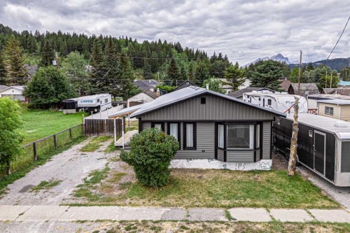 1230 84 Street, Coleman, AB - Outdoor