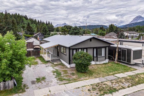 1230 84 Street, Coleman, AB - Outdoor