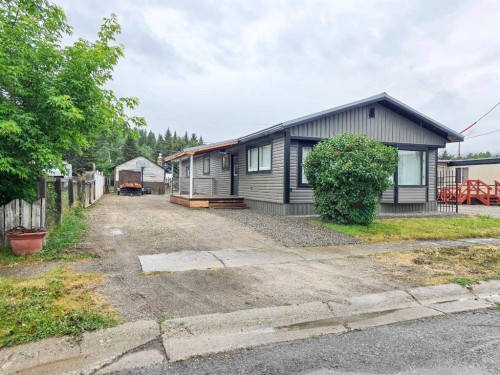 1230 84 Street, Coleman, AB - Outdoor