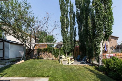 242 Heritage Circle West, Lethbridge, AB - Outdoor