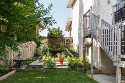 242 Heritage Circle West, Lethbridge, AB - Outdoor