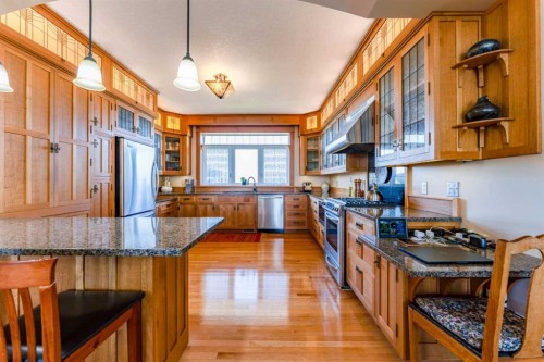 416 7 Avenue Ne, Milk River, AB - Indoor Photo Showing Kitchen