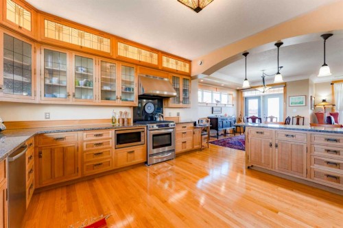 416 7 Avenue Ne, Milk River, AB - Indoor Photo Showing Kitchen