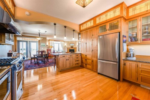 416 7 Avenue Ne, Milk River, AB - Indoor Photo Showing Kitchen