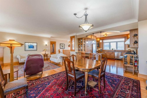 416 7 Avenue Ne, Milk River, AB - Indoor Photo Showing Dining Room