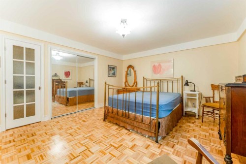 416 7 Avenue Ne, Milk River, AB - Indoor Photo Showing Bedroom