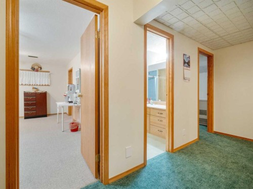 123 Fairway Drive, Coaldale, AB - Indoor Photo Showing Other Room